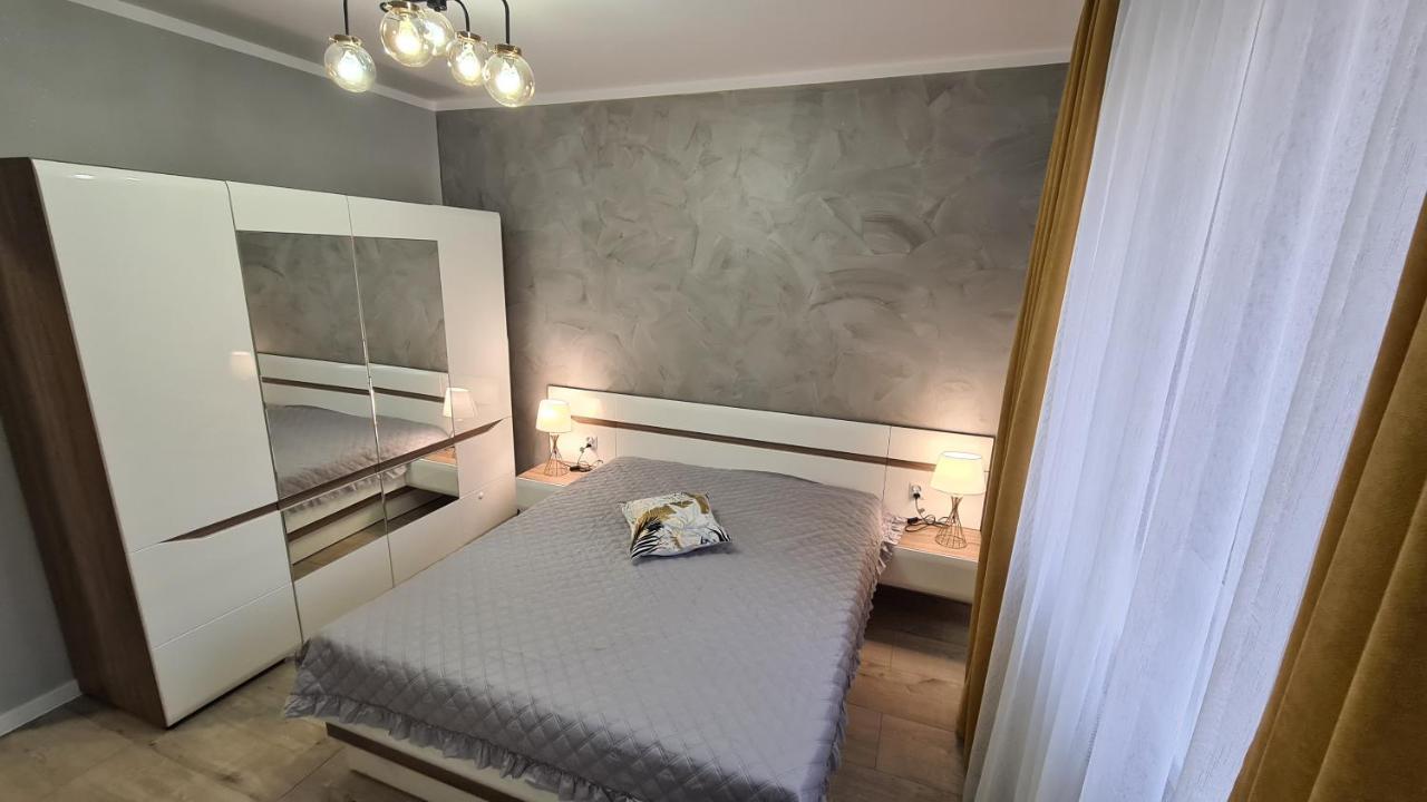 Apartament Deluxe 3 オシフィエンチム エクステリア 写真