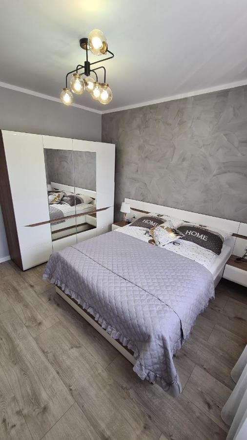 Apartament Deluxe 3 オシフィエンチム エクステリア 写真